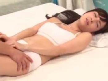 冷酷な整体師にマジックミラー号でオメコの中でそのまま射精される巨乳素人