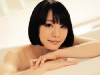 純粋で可愛い泡姫がお客様に至高の心地よさを感じてもらう為の献身的プレイ