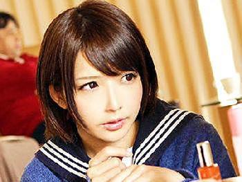 こたつの中で兄の友人に膣内で子種を爆射される美少女女子校生