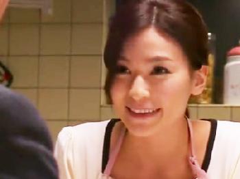 夫に売られて好きでもない男にオメコ内で直接発射されて号泣する綺麗な人妻