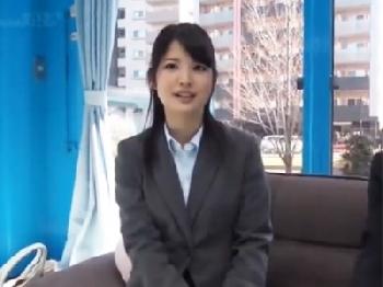 マジックミラー号筆おろし 綺麗な女性会社員と童貞部下の性行為