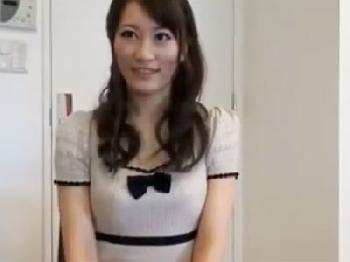 ヒョロガリおまんこ未経験男を優しく筆おろししてあげる美女