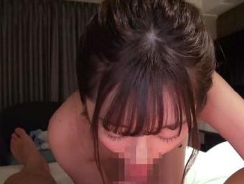 どんな時も笑顔を絶やさない天真爛漫な美少女が夜景が見える素敵なホテルでハメ撮り性交!!