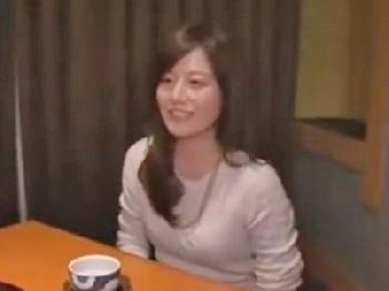 浮気相手と旅行→浮気性交楽しむ不貞人妻