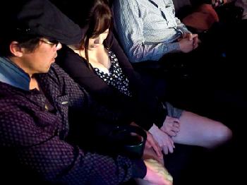 映画館で痴漢されてそのまま婦女暴行された人妻