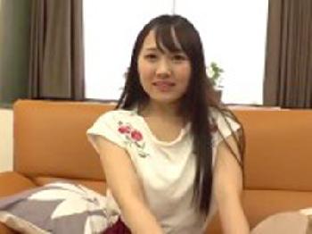 赤面女子が札束の誘惑に負けて初めて会ったチェリーボーイを筆おろし