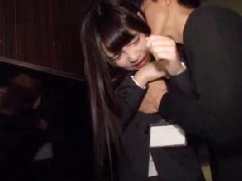 力ずくでスーツを脱がされメリメリとパンストごとペニスをねじ込まれる女性会社員