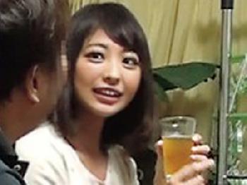 敬語で優等生そうな人妻が宅飲みほろ酔いで結局性交