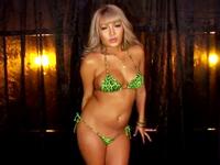 ムチッとした刺激的なカラダのGカップ黒ギャルとのヌルヌルローションSEX