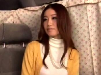 ナンパした巨乳素人人妻がオナニーを告白→ホテル連れ込み中出し決行!!