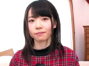 清楚な顔なのに身体は淫奔な童顔美少女と顔面射精交尾