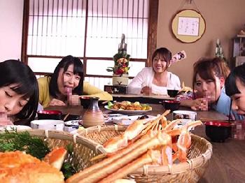 至るとこからペニスが飛び出る実家に帰省した娘