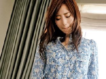 既婚者の旅館の女将が無我夢中で身体を震わせイク浮気性交