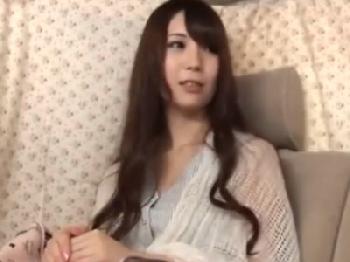 アンケートと偽ってナンパした素人人妻に中出しキメちゃいました