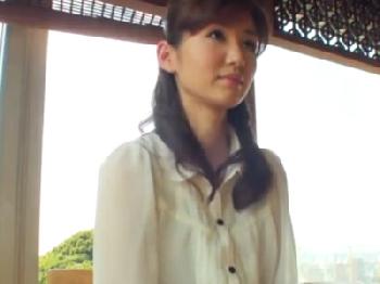 オナニーを見られてぐっちょりアソコを濡らす淫らなマダムに挿入したら痙攣しながら昇天エクスタシー