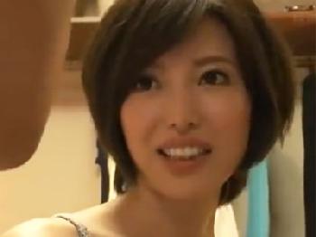 心に決めた女が居るのに色気むんむんな美女に性的に誘われてセックス→迂闊にも女性器内射精