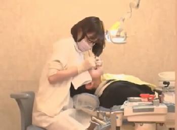 お人形さんのようなメイドが淫言責め奉仕→本番交尾でコンドーム未装着で孕ませ射精!!