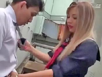 レディスのオラオラヤンキーギャルに性的逆暴行される男子校生