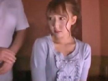 制服姿の美少女女子校生と勉強放置で性行為→駄々漏れ射精を耐えるのは非現実的