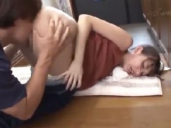 スタイル抜群美女に抵抗させないように強引にガシガシ犯する冷血男