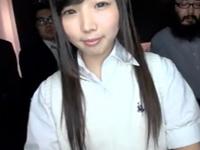 清純そうな童顔女子校生が気持ち悪い中年男100人と連続性交→大量精液で全身ドロッドロW