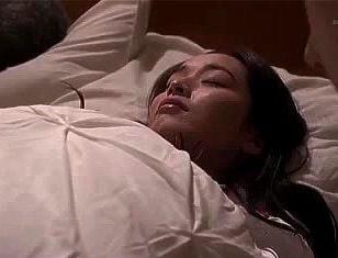 夫の連れ子に欲情されて…いけないと感じながらもソレを受け入れてしまう凄く綺麗なママ!!