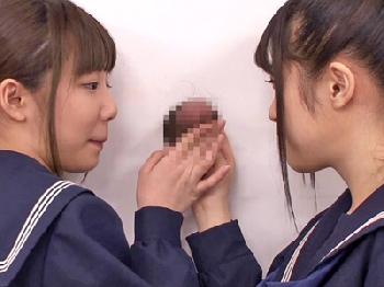 壁や椅子や机からペニスが飛び出して舐めながら勉強できる進学校