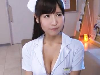 患者の言う事なら何でも聞いてあげる優しいナースの筆おろし性交