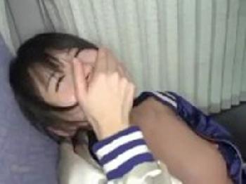 声が出せない状況で何度も昇天させられる美少女