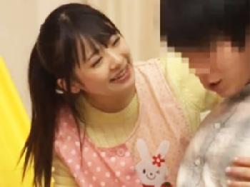 可愛い保育士たちの性的欲求が辛抱の限界に到達して変態3P赤ちゃんプレイやらかす
