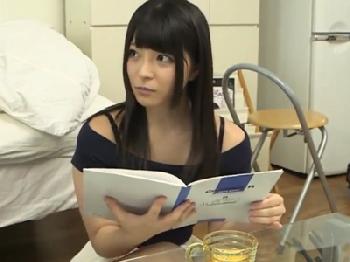 勉強中に性的興奮して男友達との友情をぶっ壊すセックス始める美少女