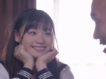 若くして快感に目覚めてしまった童顔女子校生が中年男のイチモツにドハマリ絶頂