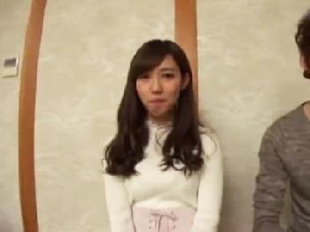 巨乳素人が友人ペニスに耐えきれず自ら中出し切望