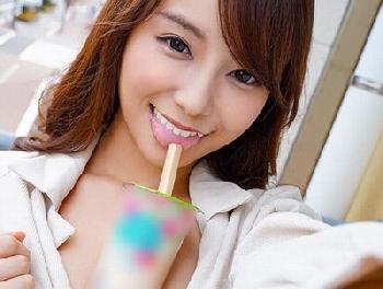 彼氏持ちだけどマジックミラー号でパイズリ性交する淫らな女子大生