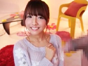 初々しいデビュー作で照れながら感じて赤面イキ