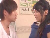 弟にお願いされて肉親禁忌性交するも普通にスマホ弄るマグロ姉