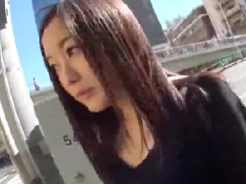 明らかに素人のレベルを凌駕してる綺麗な人妻をナンパ→ホテル連れ込みハメ撮り膣内射精!!