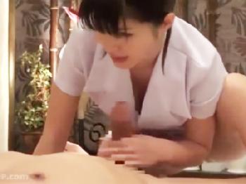 キュートなマッサージ師さんをナイショSEXで絶頂させたった