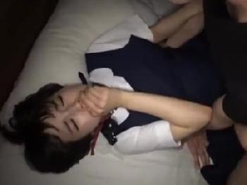 オメコ内でスペルマ発射された後も膣イキ→お掃除フェラチオまで強要される童顔娘ガチ調教