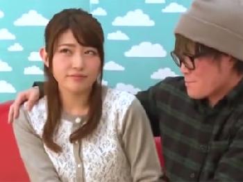 素人のお姉さんが童貞男を優しく筆おろし→耐えきれずに即射精