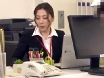 いくつになっても性的欲望が衰えない性的欲望の塊熟女!!豊満なケツを言わせて男を逆食い!!