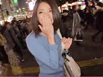 どう見ても20代の綺麗な若妻がナンパで大量潮吹き性交