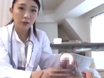 巨根目当ての変態女性医師によるフェラ看護
