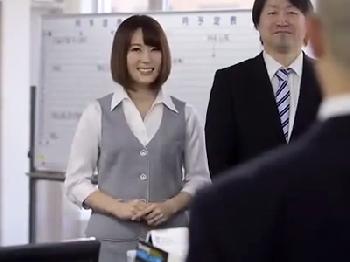 明るく清楚な美貌の人妻会社員が変態上司に襲われなし崩し的にペニス受け入れ!!