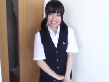 出会い系で神待ちしていた女子校生に料理をさせながらバックで挿入してそのまま中出し発射