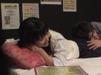 女子校生リフレの実態をガチ盗撮→躊躇なく本番行為に及ぶ美少女達