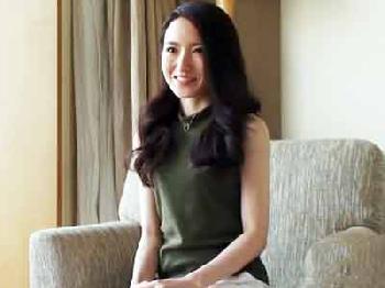 結婚してまだ半年なとても綺麗な若妻が早くも密通性交