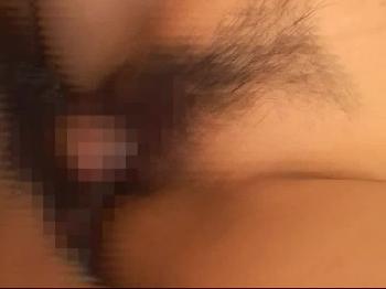 キュートな素人学生をナンパ⇒避妊具未装着で膣内射精発射!!