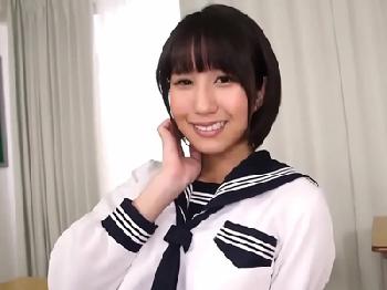 イタリアの種馬の白い巨根をお口いっぱいに頬張りゼリー状の精液をごっくん