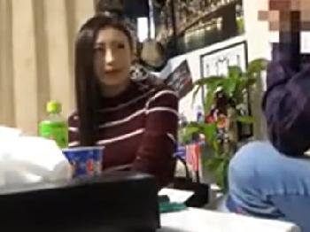 素人連れ込み→コンドーム非装着の膣内射精交尾を盗撮するクズ男